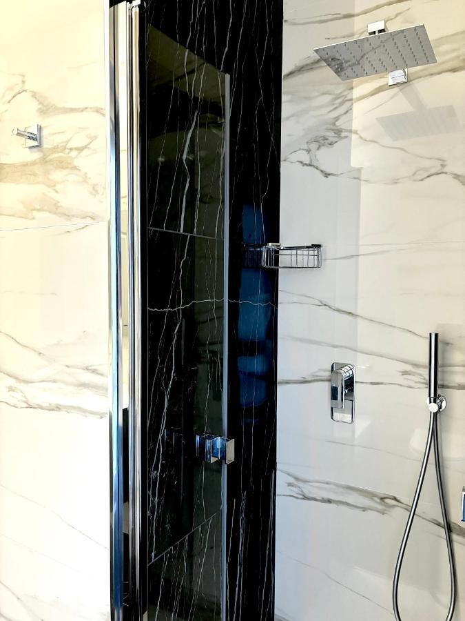 Les Suites Di Adi Apt Bari Ngoại thất bức ảnh